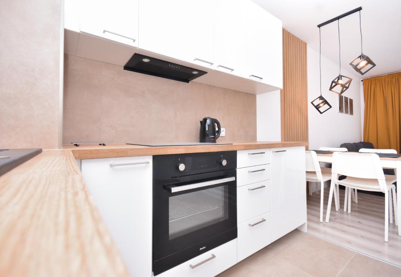 Rent40 Apartamenty Aura Gdansk Old Town Exteriör bild